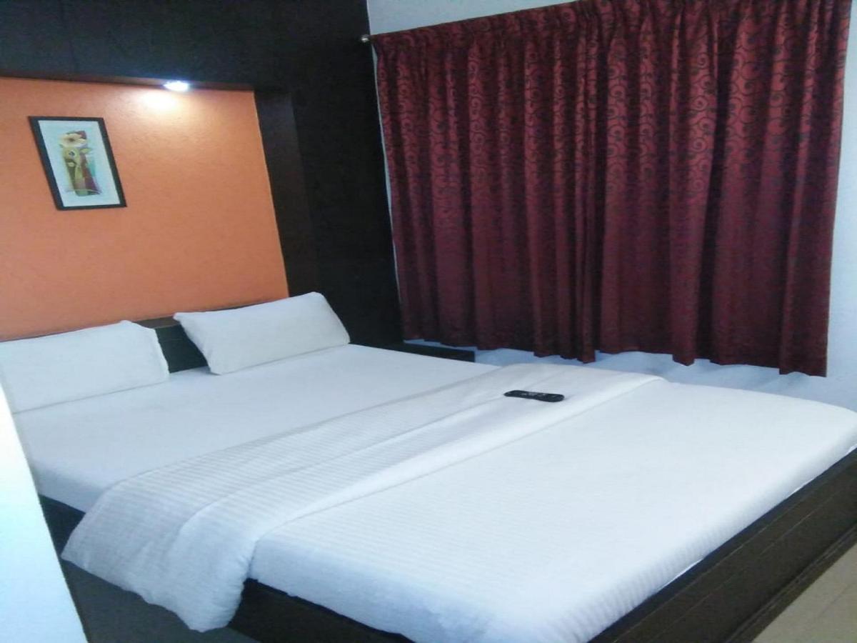 Ocean Inn Hotels บังกาลอร์ ภายนอก รูปภาพ