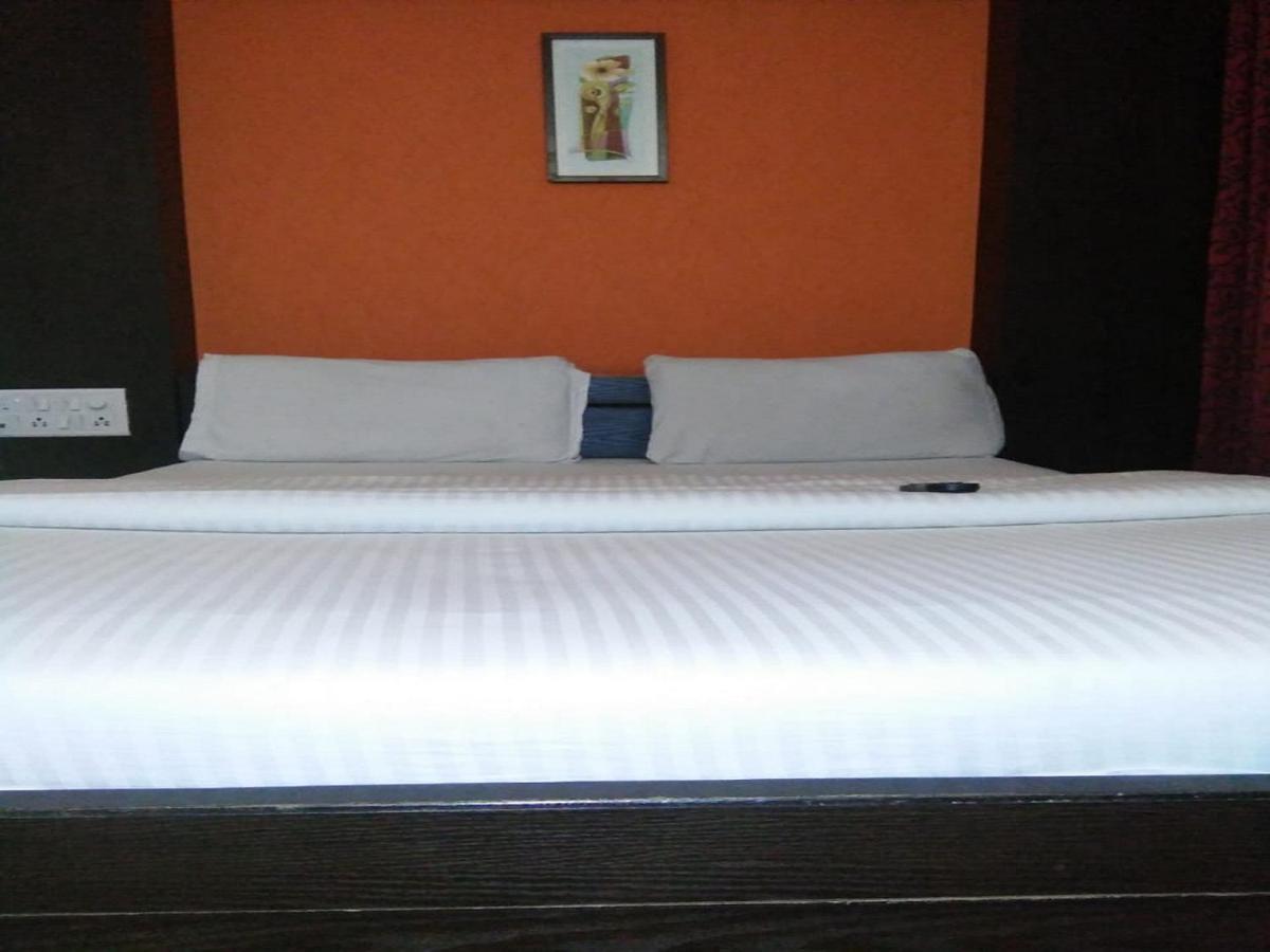 Ocean Inn Hotels บังกาลอร์ ภายนอก รูปภาพ
