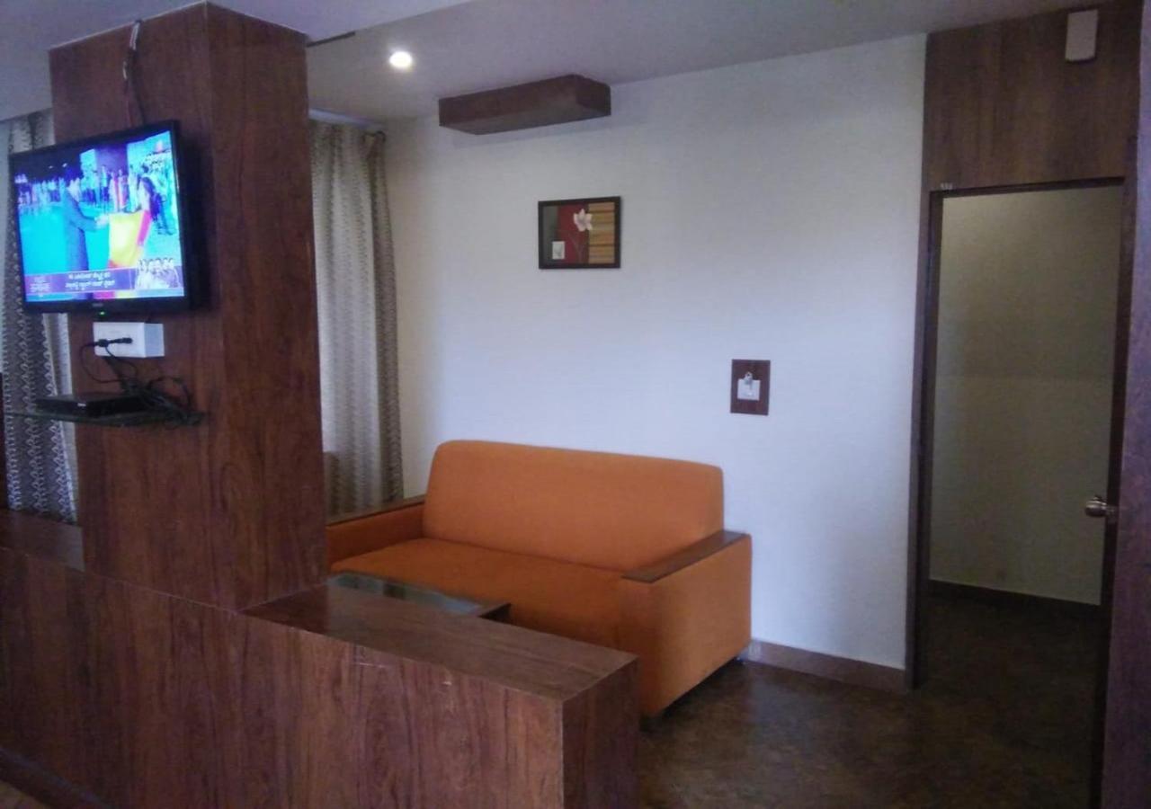 Ocean Inn Hotels บังกาลอร์ ภายนอก รูปภาพ